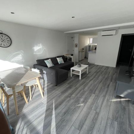 Spacious Marina & See View Appartment 카발레르쉬르메르 외부 사진