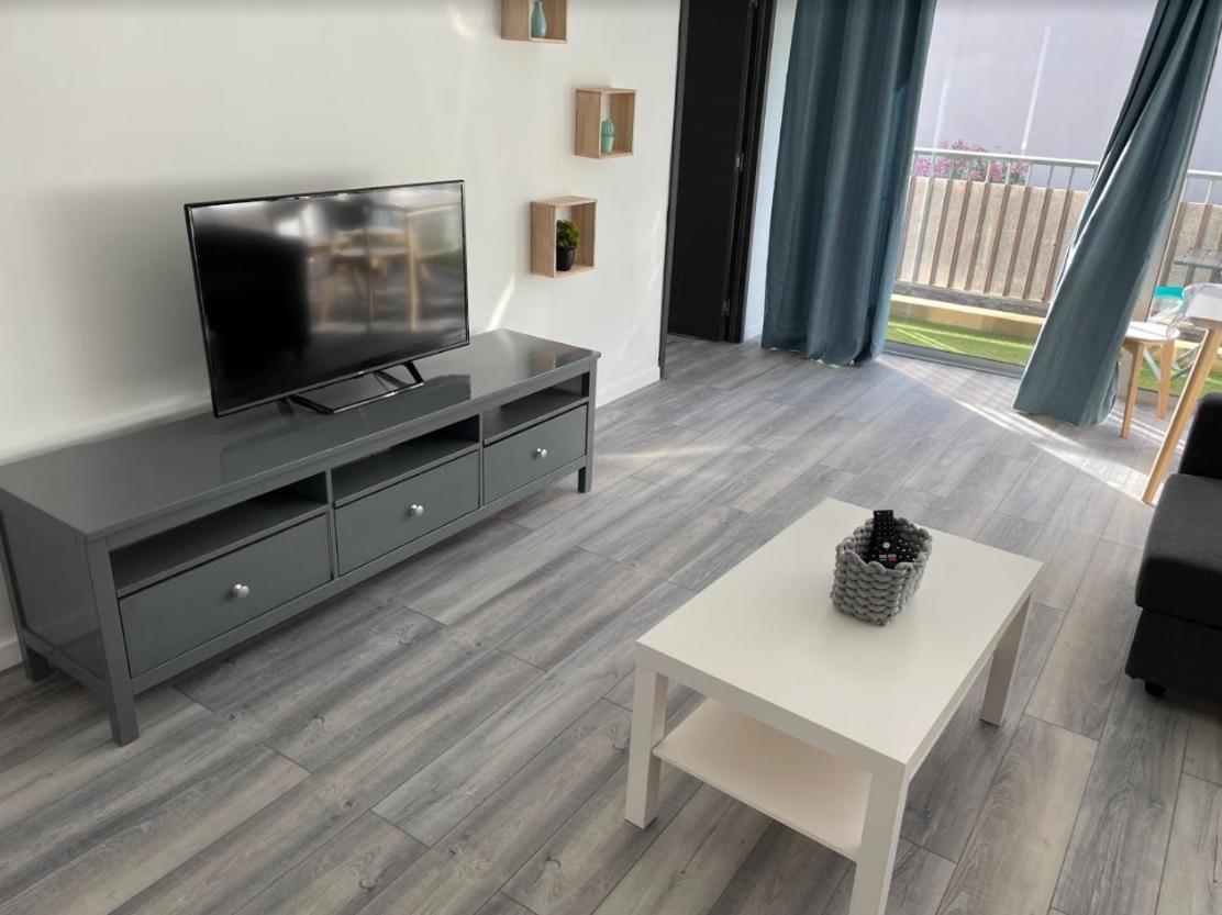 Spacious Marina & See View Appartment 카발레르쉬르메르 외부 사진